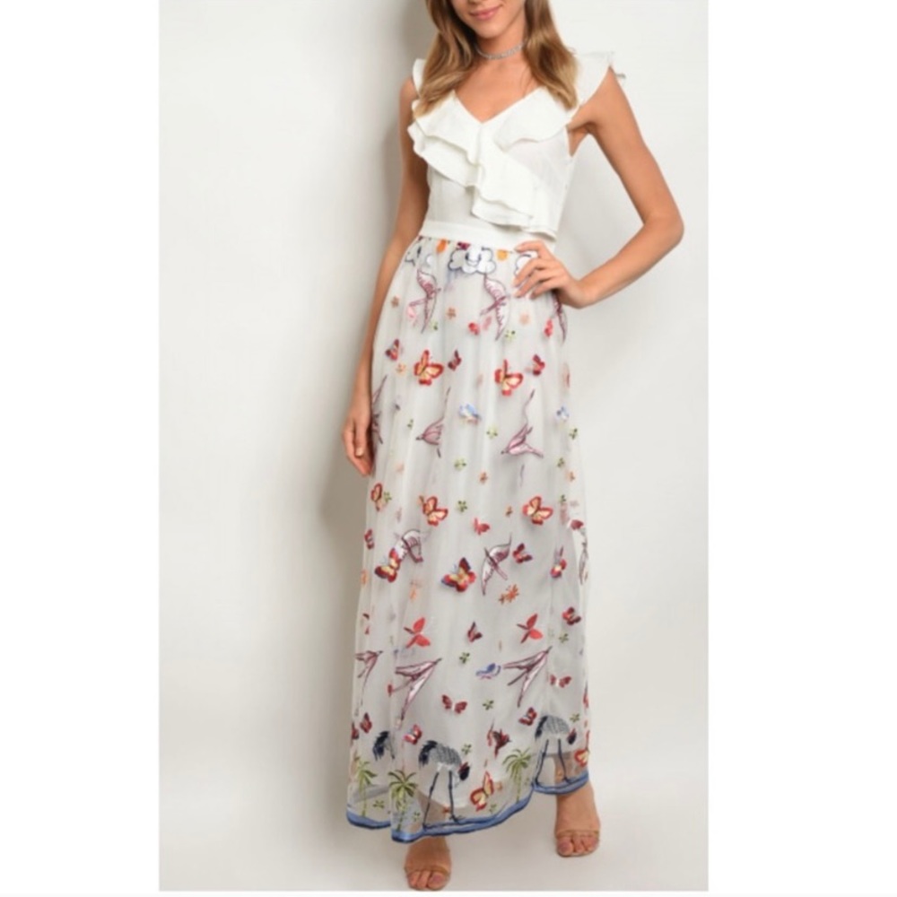 🦋 NWT-Springtime Maxi Dress 🦋